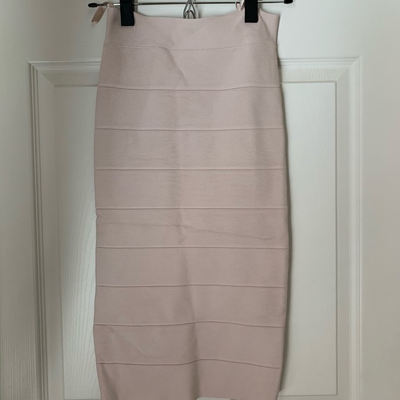 BNWT Bcbg bandage sweater pale pink skirt XXS - Picture 2 of 2